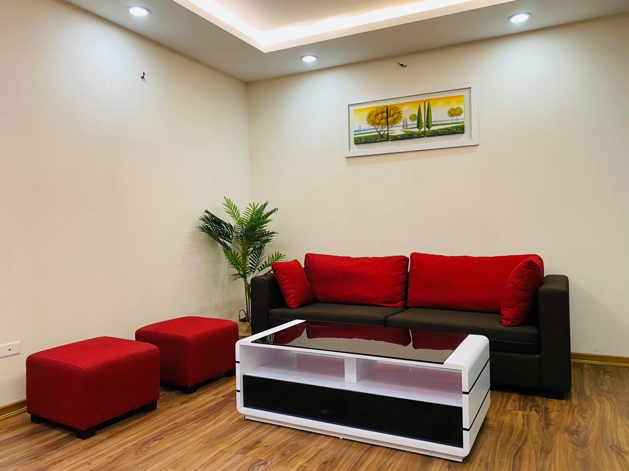 Cho thuê căn hộ chung cư CT3 Cổ Nhuế - Nam Cường căn góc 3PN full đồ giá 11tr/th.